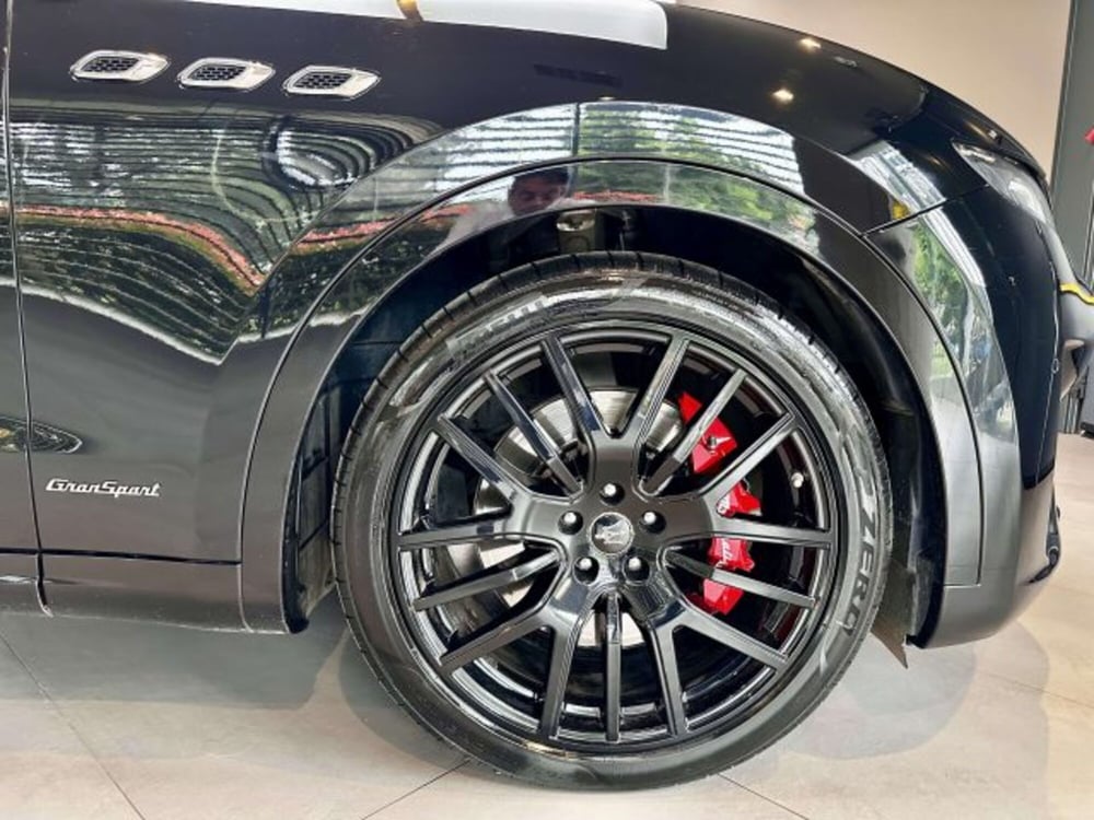 Maserati Levante usata a Torino (5)