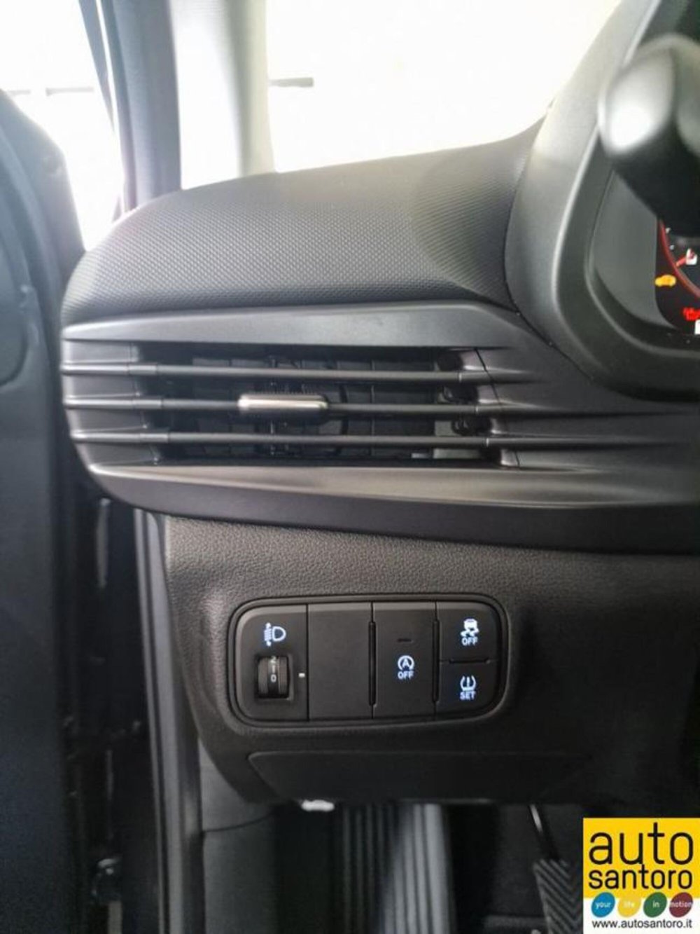 Hyundai i20 nuova a Salerno (13)