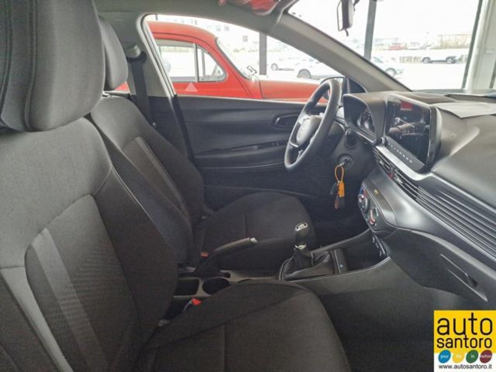 Hyundai i20 nuova a Salerno (18)
