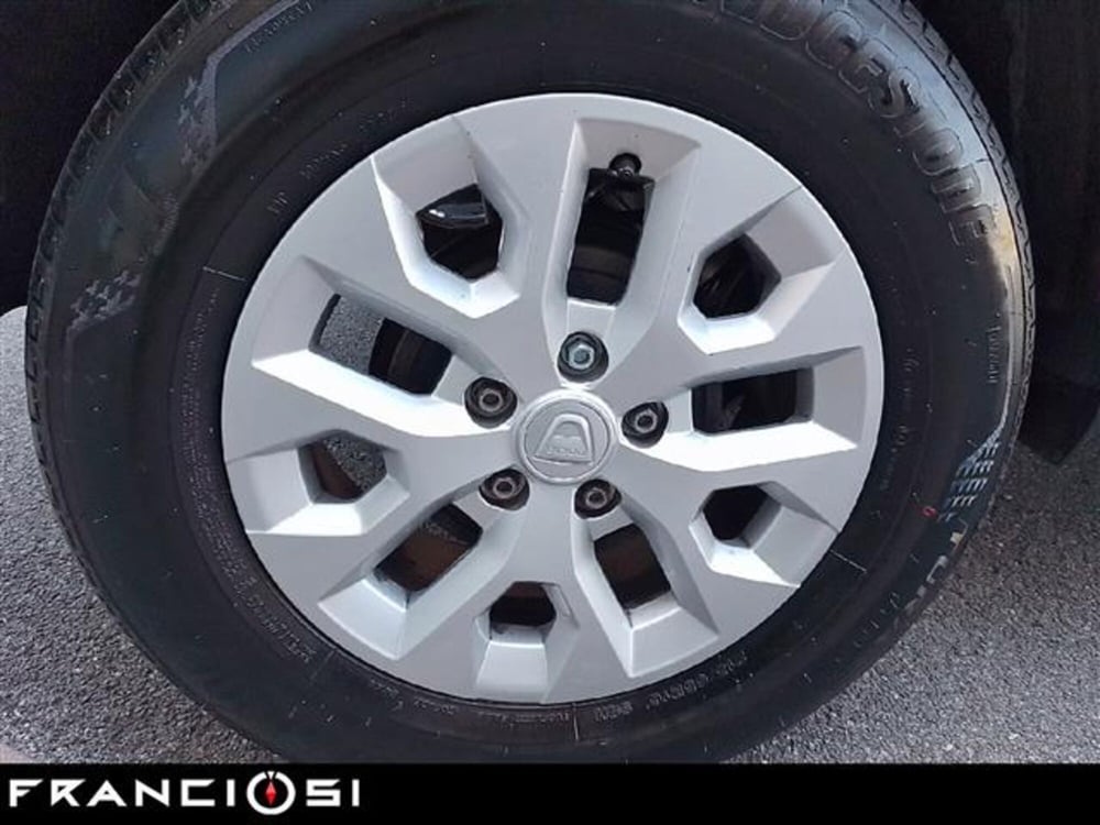 Dacia Duster usata a Modena (13)
