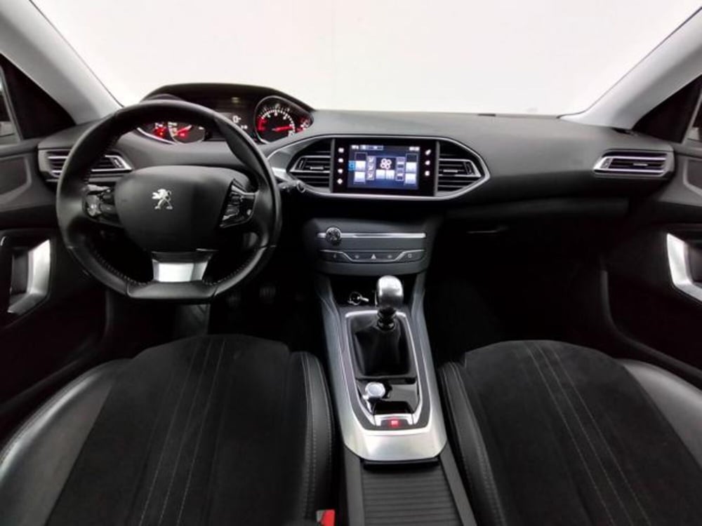 Peugeot 308 SW usata a Como (4)