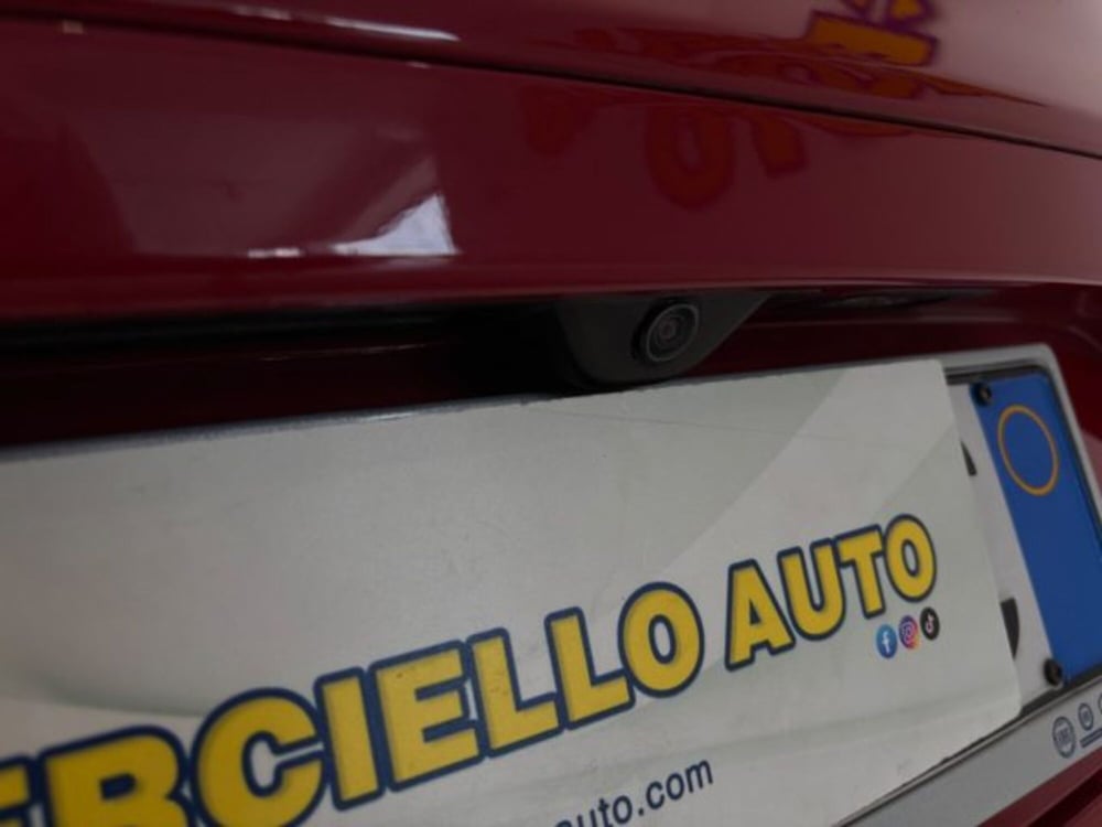 Alfa Romeo Stelvio nuova a Napoli (14)