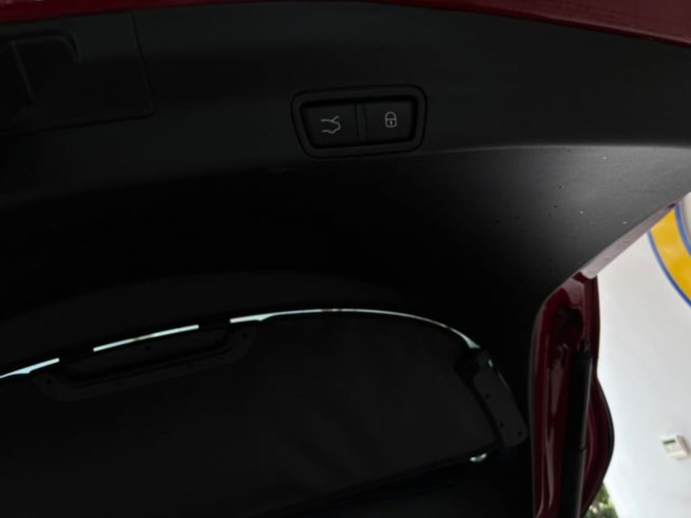 Alfa Romeo Stelvio nuova a Napoli (15)