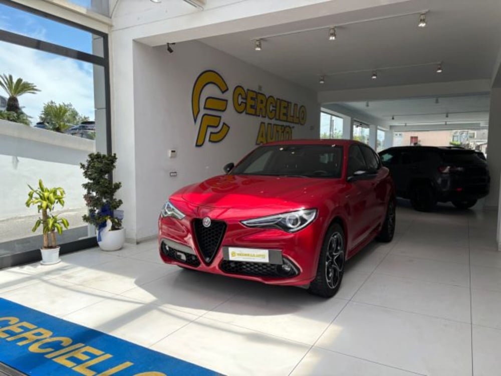 Alfa Romeo Stelvio nuova a Napoli (4)