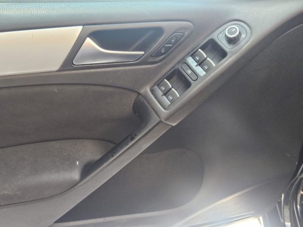 Volkswagen Golf usata a Napoli (17)