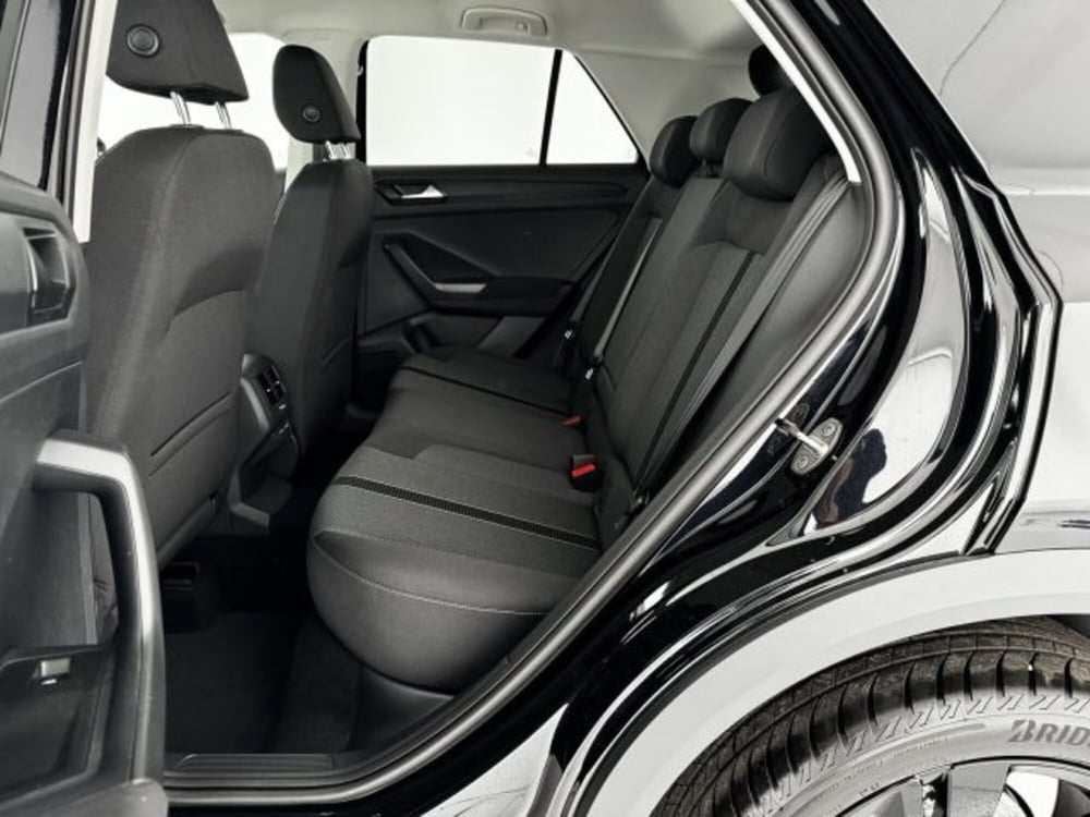 Volkswagen T-Roc nuova a Vicenza (8)