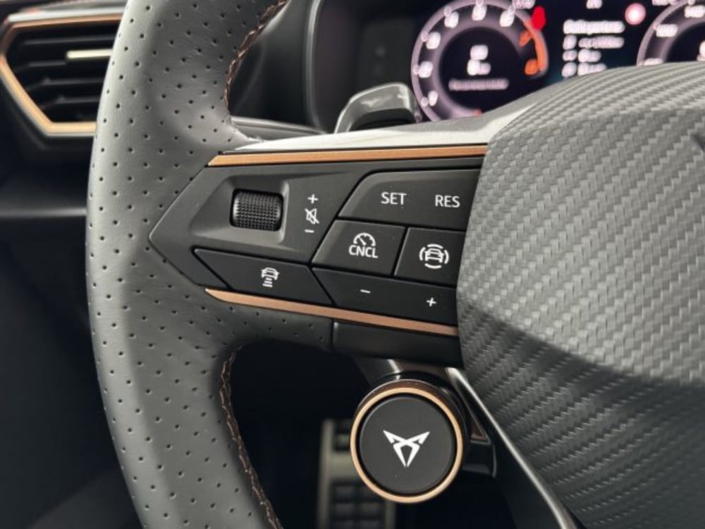 Cupra Leon nuova a Vicenza (17)