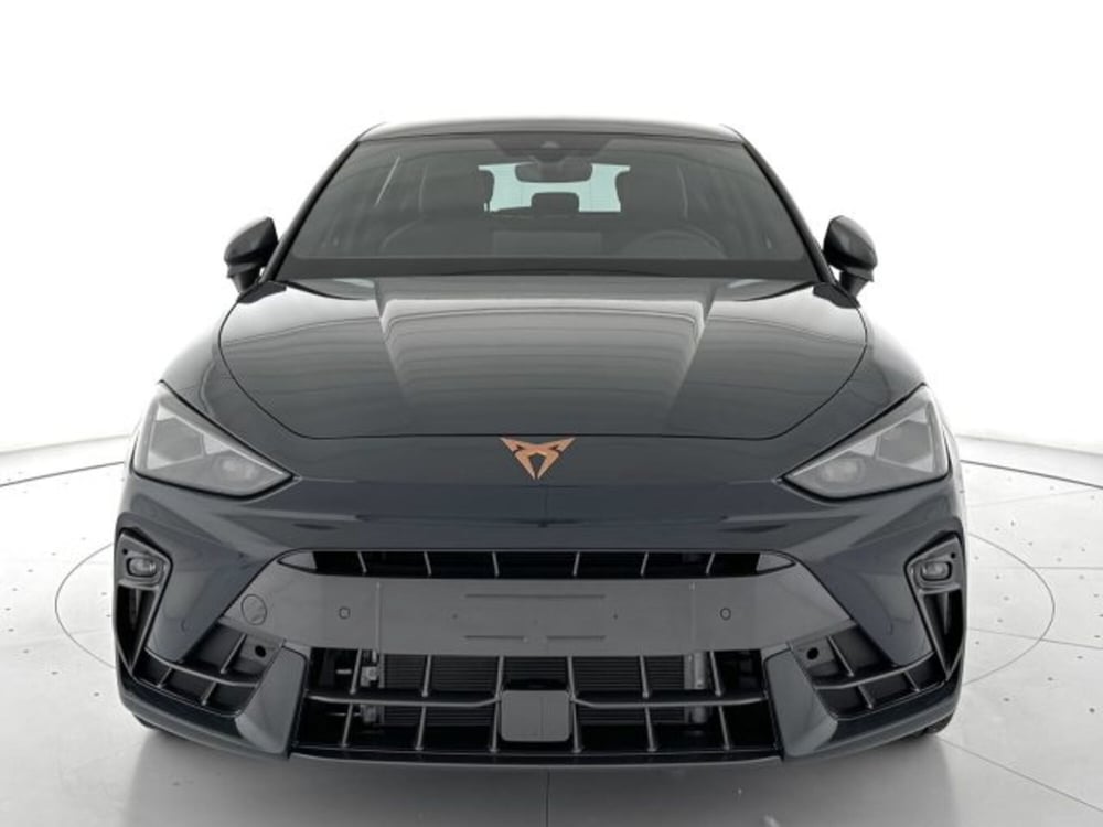 Cupra Leon nuova a Vicenza (2)