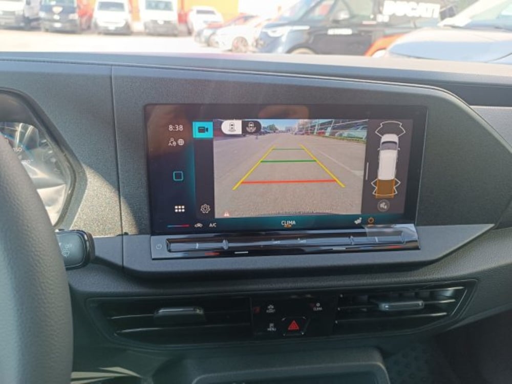 Volkswagen Caddy nuova a Vicenza (9)