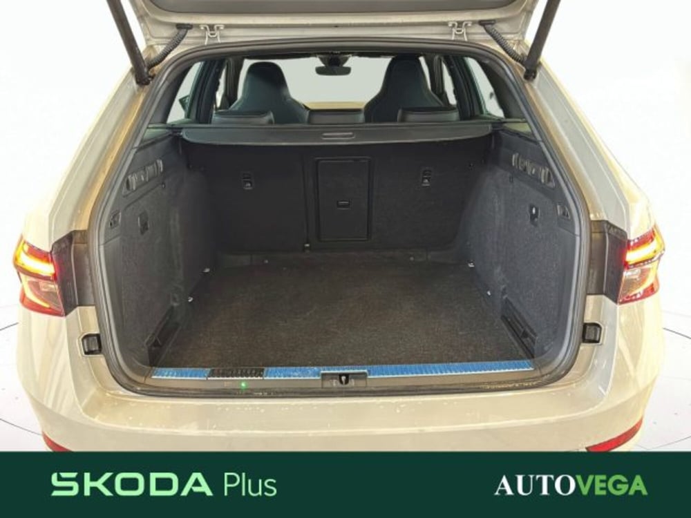 Skoda Superb Station Wagon usata a Vicenza (19)