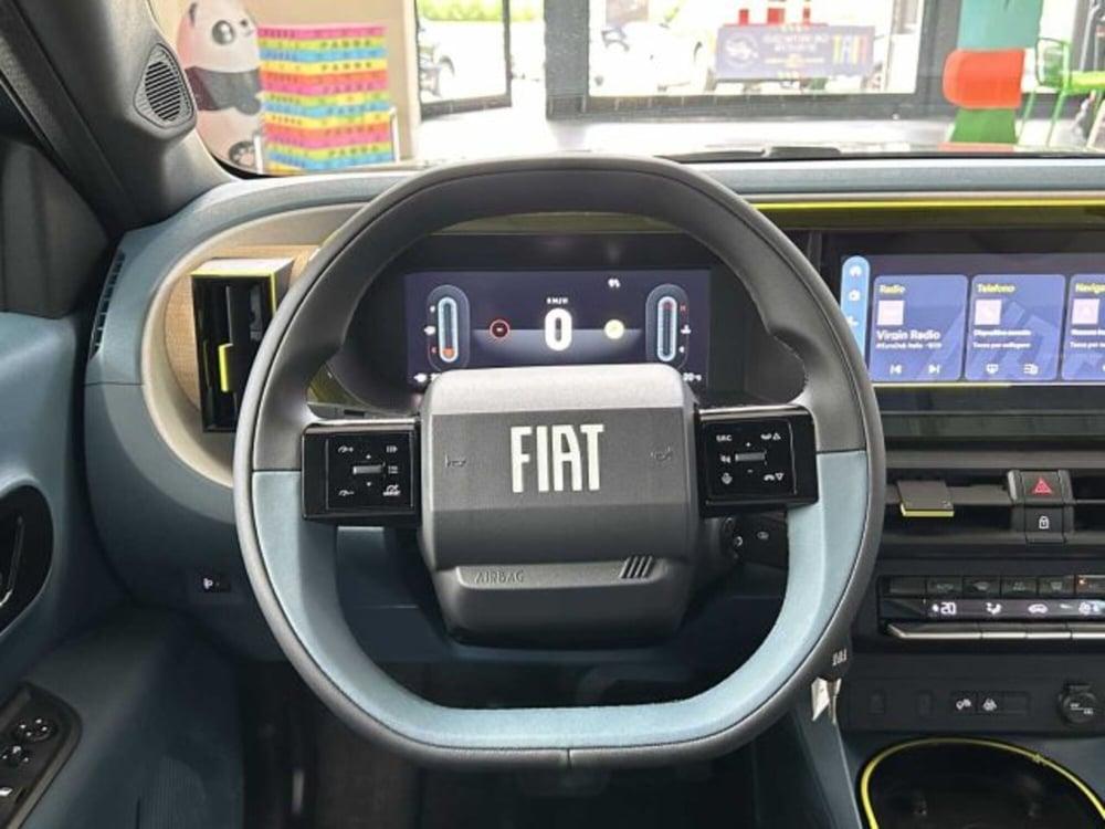 Fiat Grande Panda nuova a Sondrio (13)