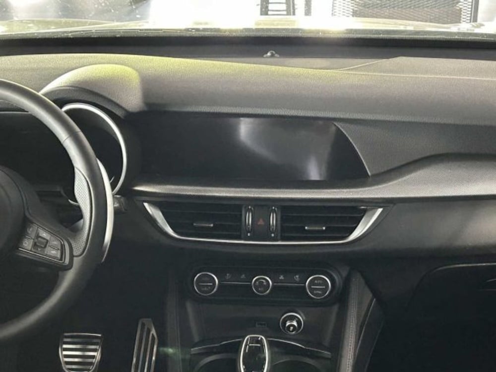 Alfa Romeo Stelvio nuova a Sondrio (13)