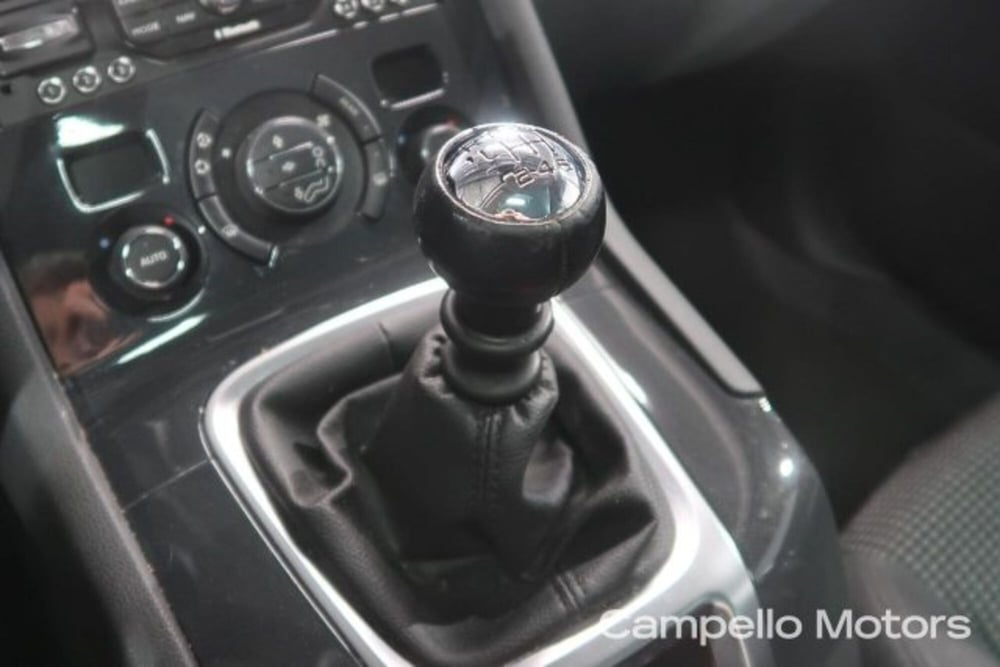 Peugeot 5008 usata a Venezia (12)