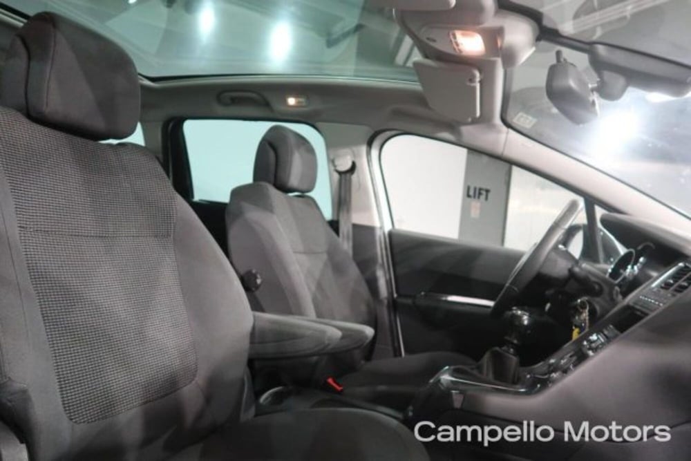 Peugeot 5008 usata a Venezia (14)