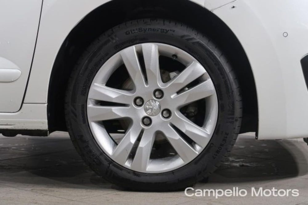 Peugeot 5008 usata a Venezia (17)