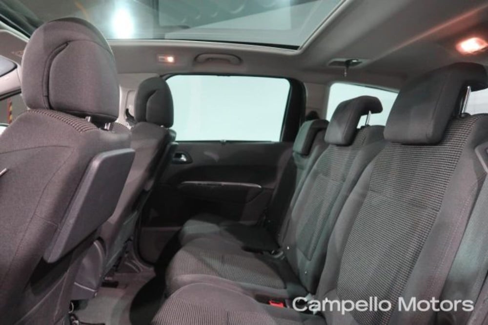 Peugeot 5008 usata a Venezia (6)