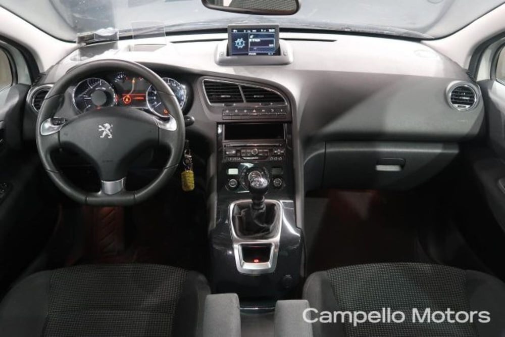 Peugeot 5008 usata a Venezia (7)
