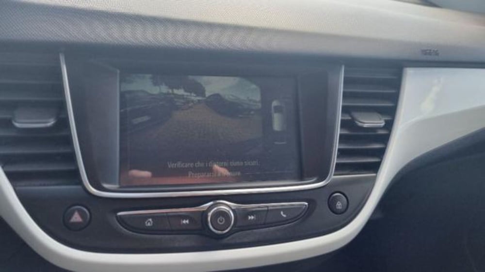 Opel Crossland X usata a Savona (5)
