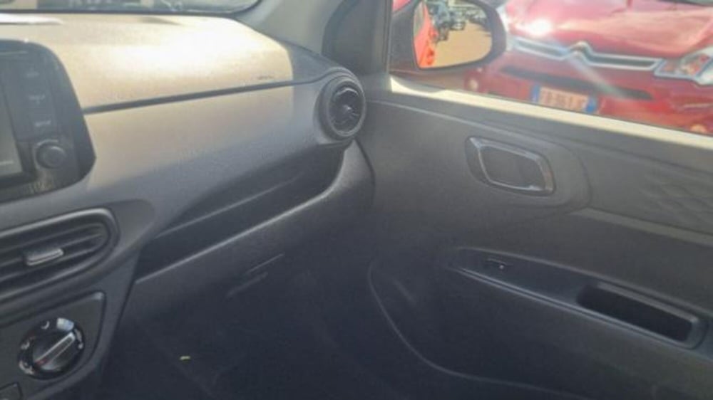 Hyundai i10 usata a Savona (11)