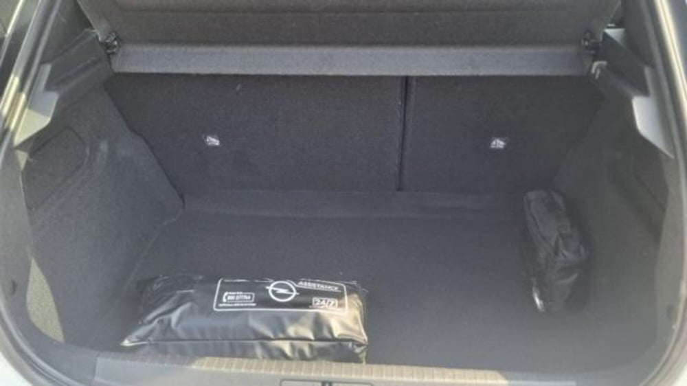 Opel Corsa usata a Savona (18)