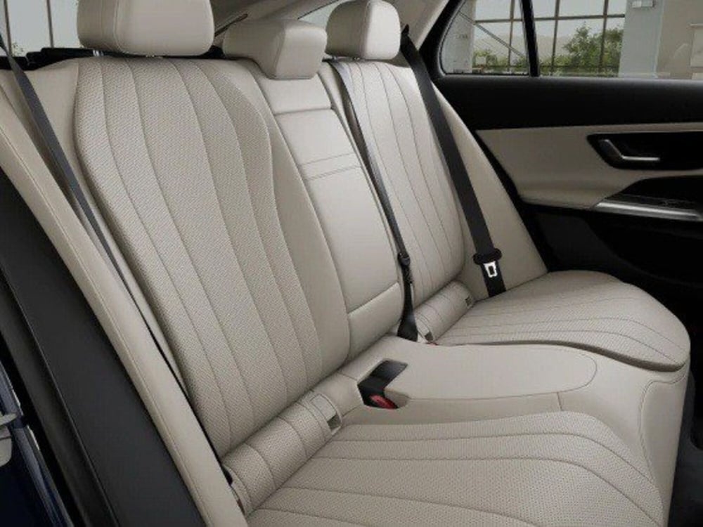 Mercedes-Benz Classe E Station Wagon nuova a Ancona (12)