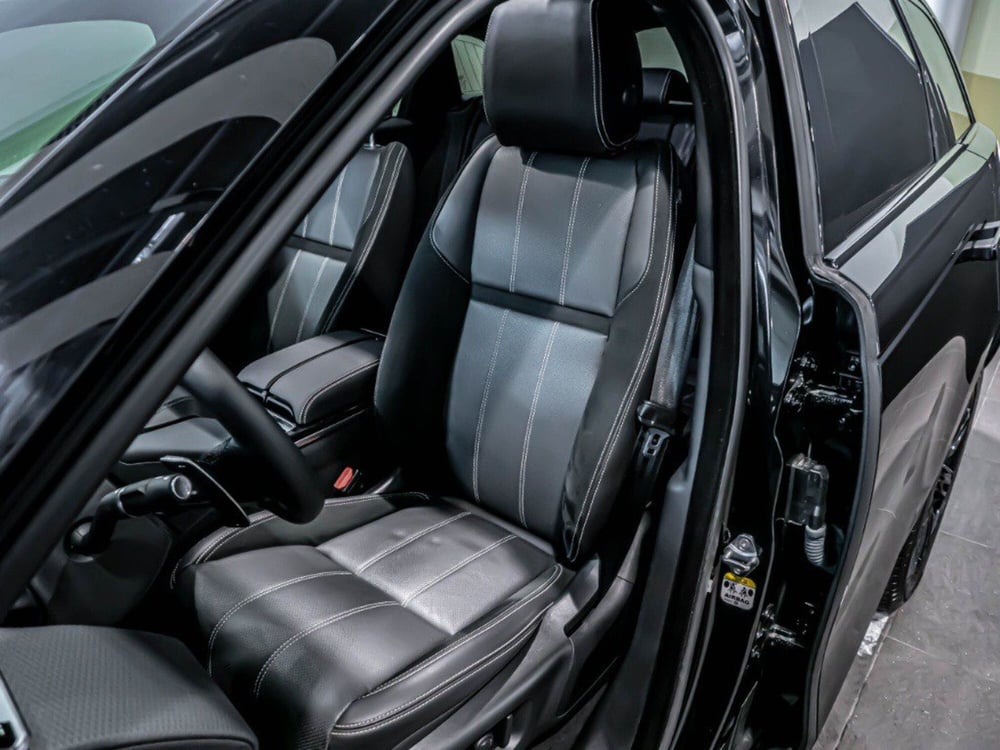 Land Rover Range Rover Velar usata a Macerata (10)