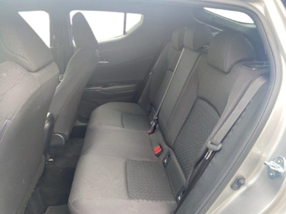 Toyota Toyota C-HR usata a Vercelli (18)