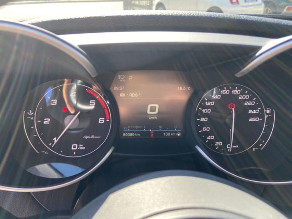 Alfa Romeo Giulia usata a Firenze (10)