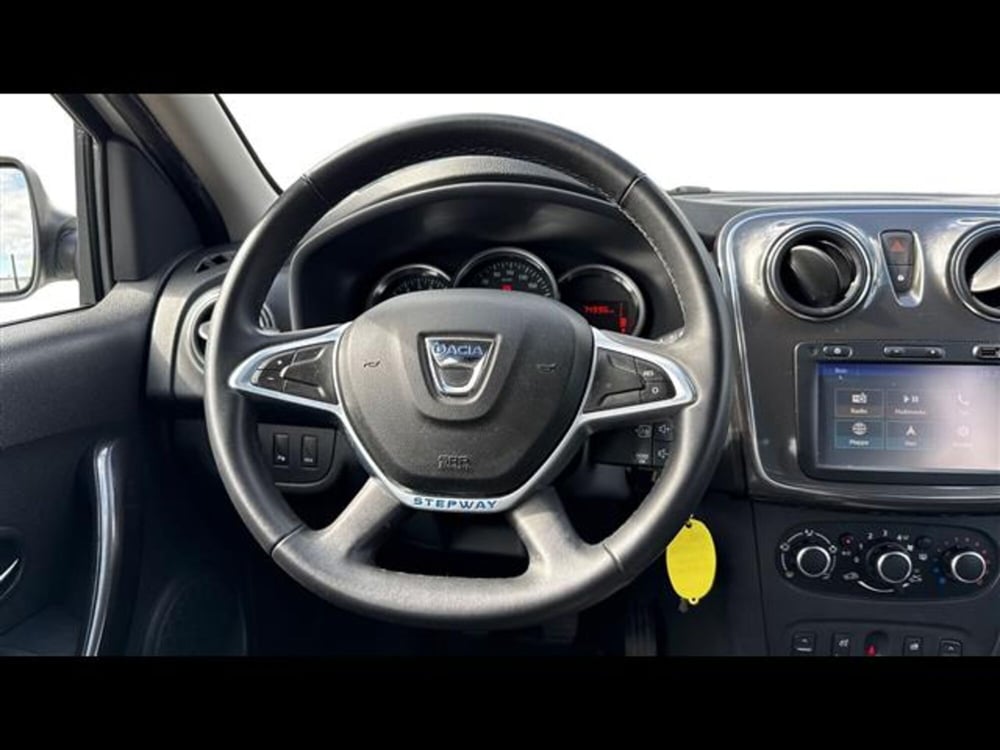 Dacia Sandero usata a Padova (8)