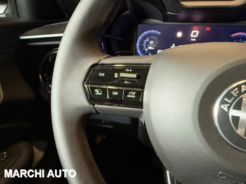Alfa Romeo Junior nuova a Perugia (14)