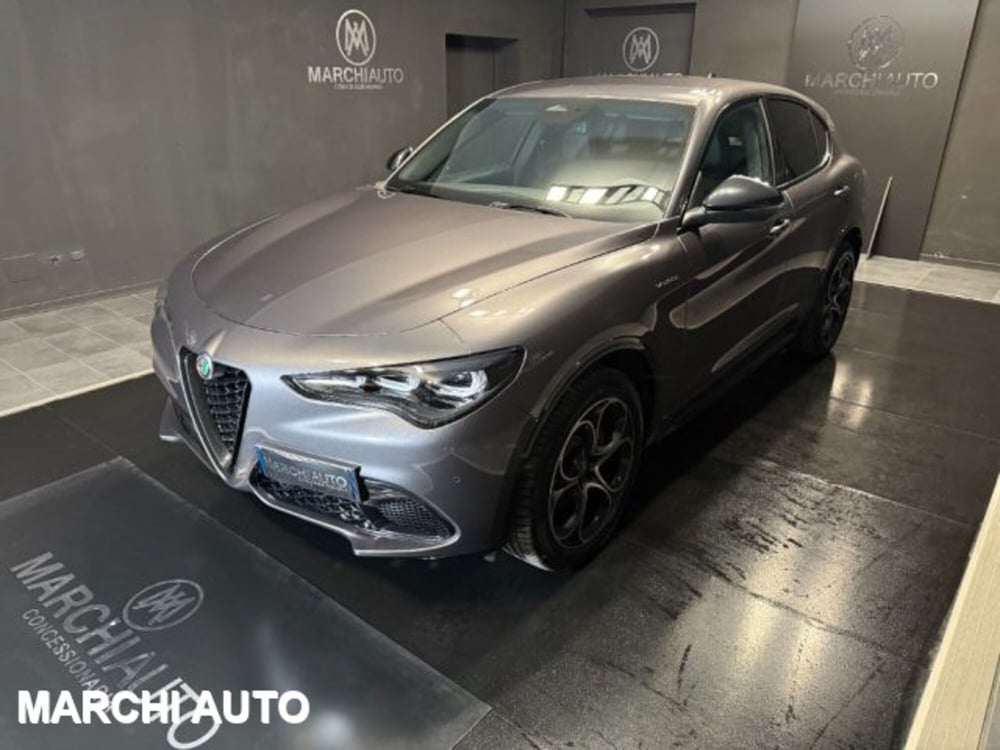 Alfa Romeo Stelvio nuova a Perugia