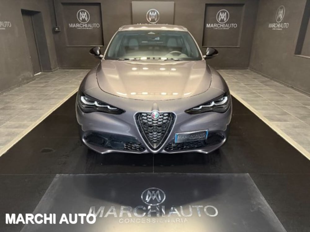 Alfa Romeo Stelvio nuova a Perugia (2)