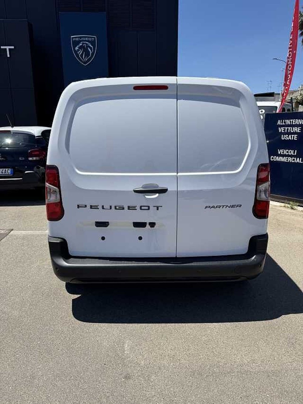 Peugeot Partner Furgone nuova a Lecce (15)