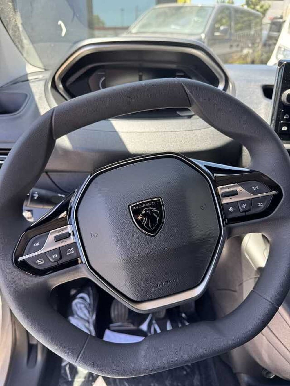 Peugeot Partner Furgone nuova a Lecce (8)