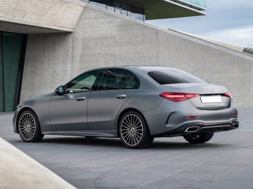 Mercedes-Benz Classe C nuova a Genova (2)