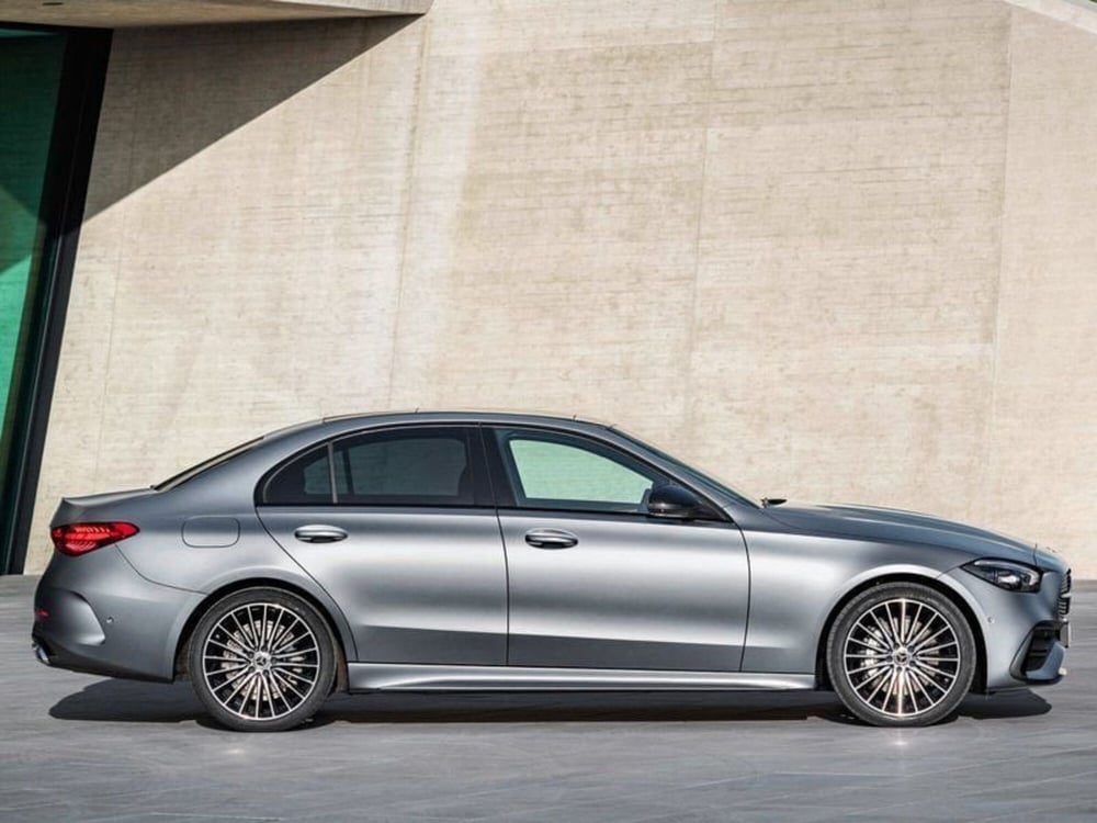 Mercedes-Benz Classe C nuova a Genova (5)
