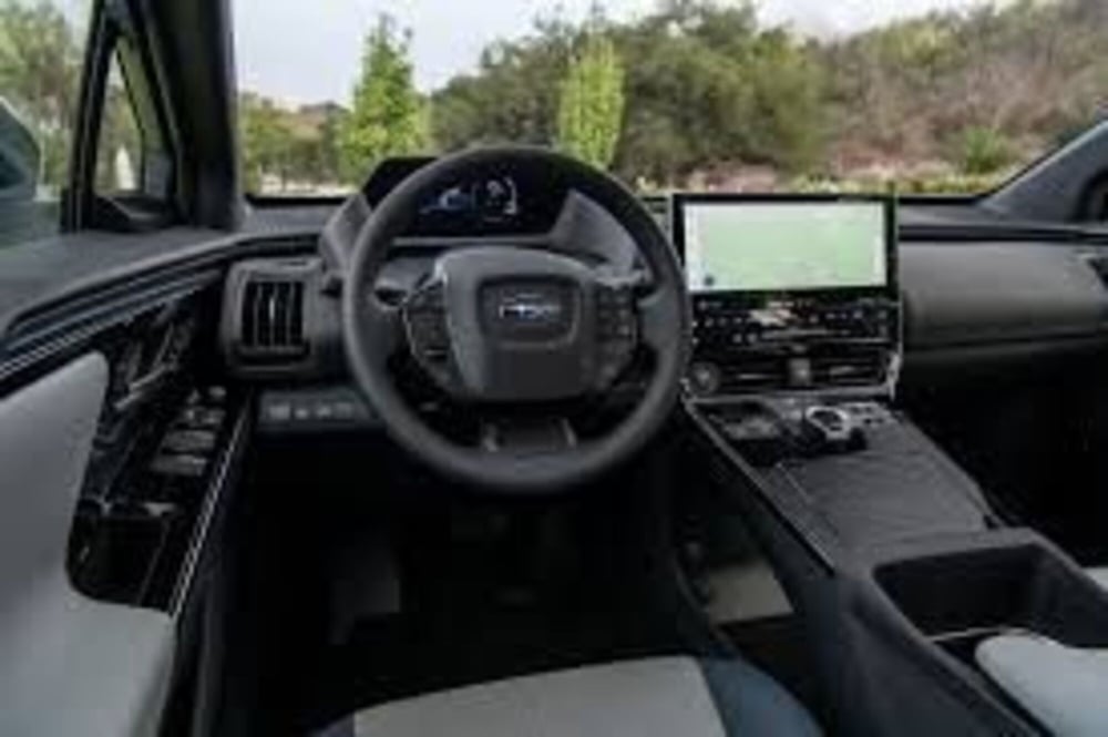 Subaru Solterra nuova a Modena (12)