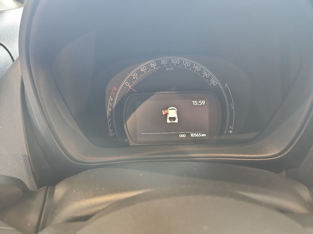 Toyota Aygo X usata a Vicenza (10)