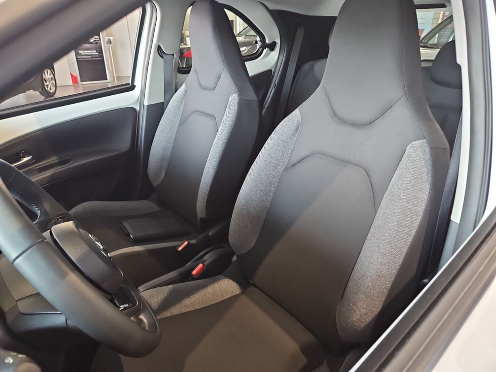 Toyota Aygo X usata a Vicenza (7)