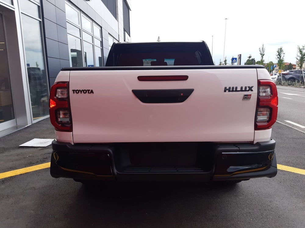 Toyota Hilux nuova a Vicenza (11)