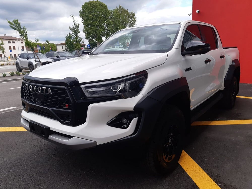 Toyota Hilux nuova a Vicenza (3)