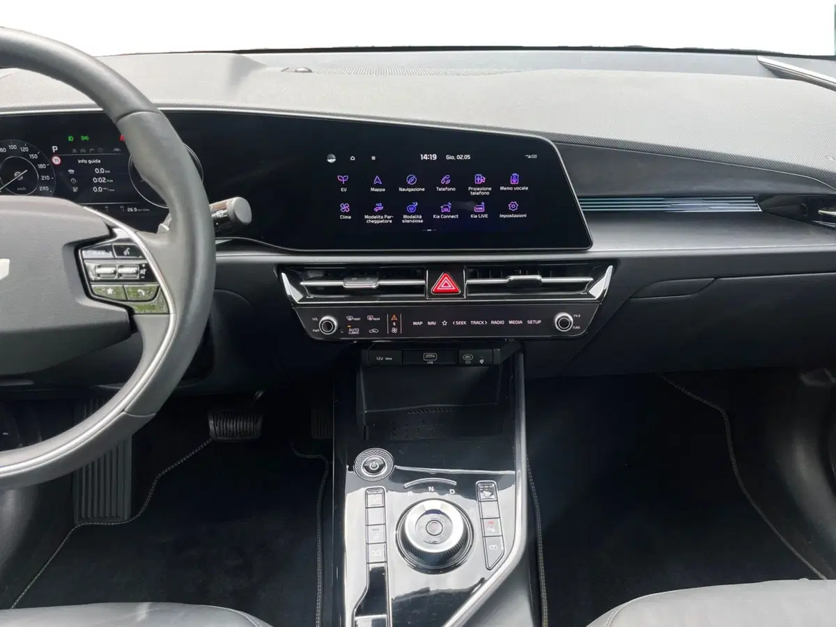 Kia Niro nuova a Modena (13)