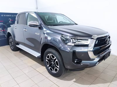 Toyota Hilux 2.D-4D 4WD porte Double Cab Executive nuova a Torri di Quartesolo