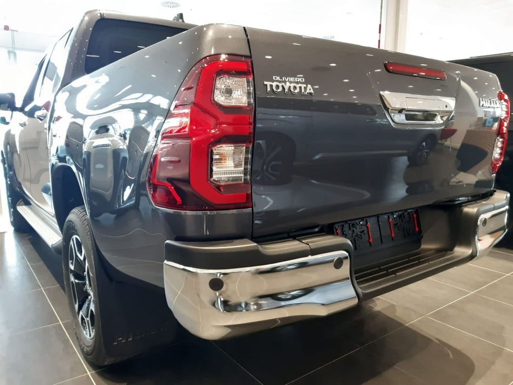 Toyota Hilux nuova a Vicenza (11)