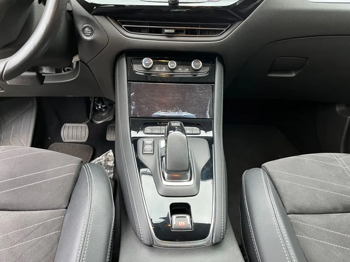 Opel Grandland X usata a Modena (6)