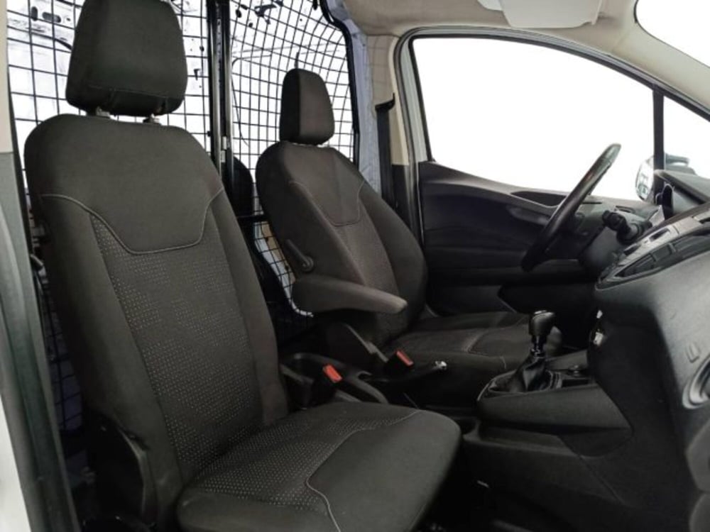 Ford Transit Courier usata a Catania (9)