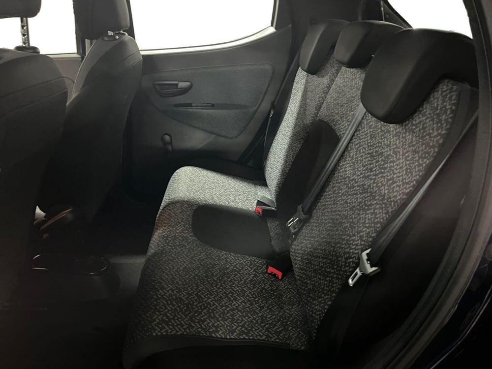 Lancia Ypsilon usata a Modena (11)