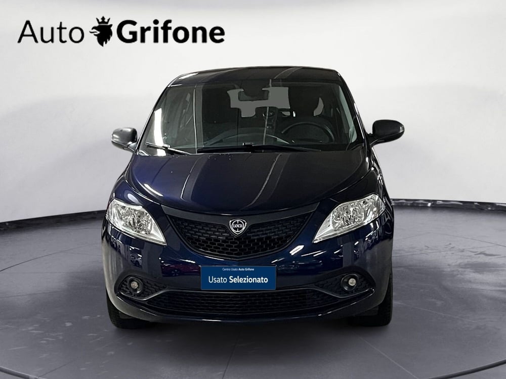 Lancia Ypsilon usata a Modena (4)