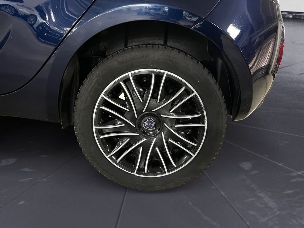 Lancia Ypsilon usata a Modena (9)
