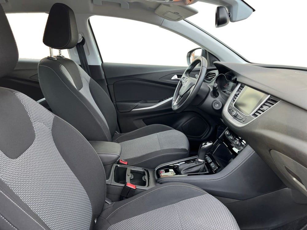 Opel Grandland X usata a Modena (15)